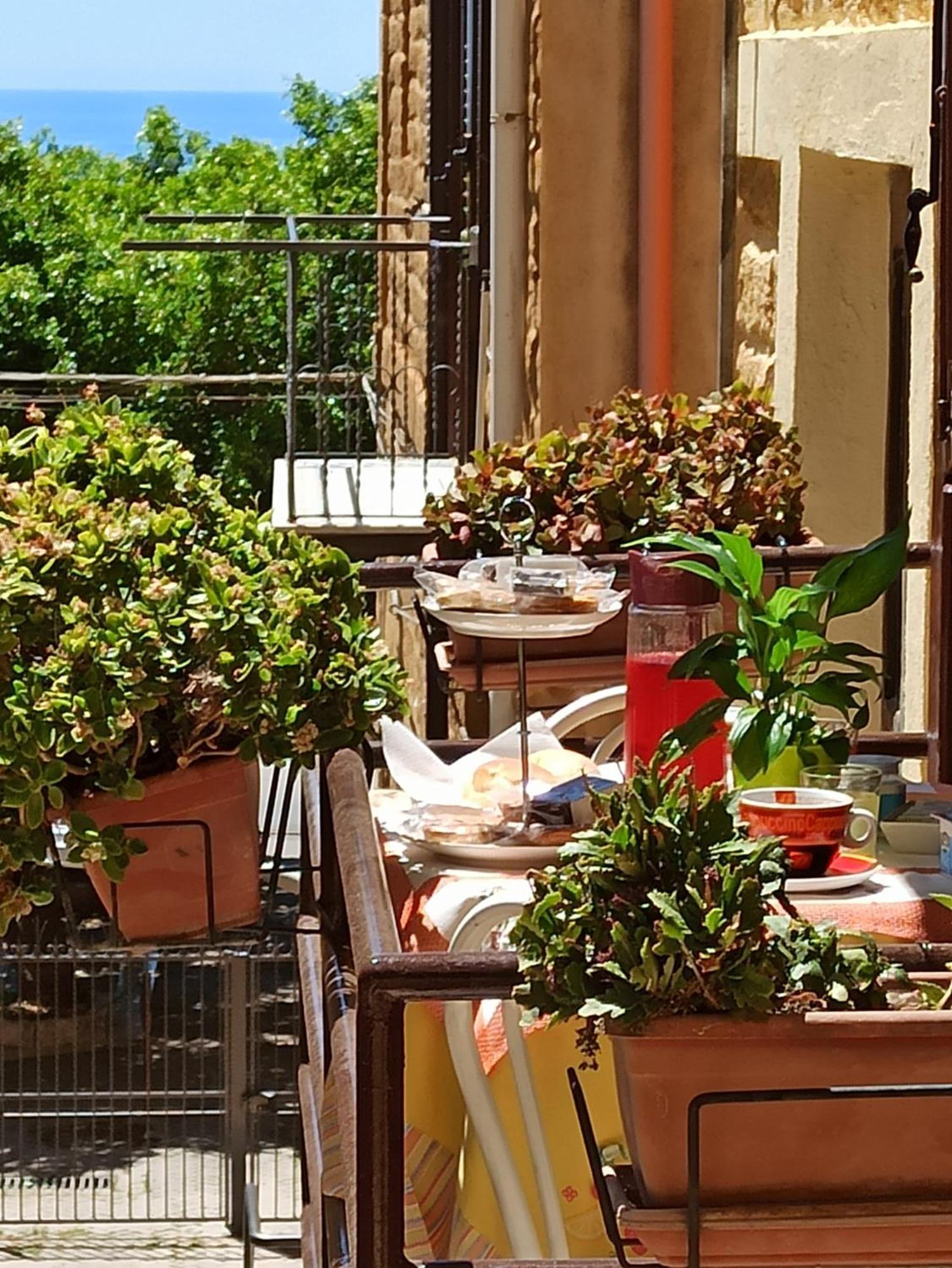 Bed & Breakfast Le 4 Stagioni Sul Viale, Belvedere Di 2*