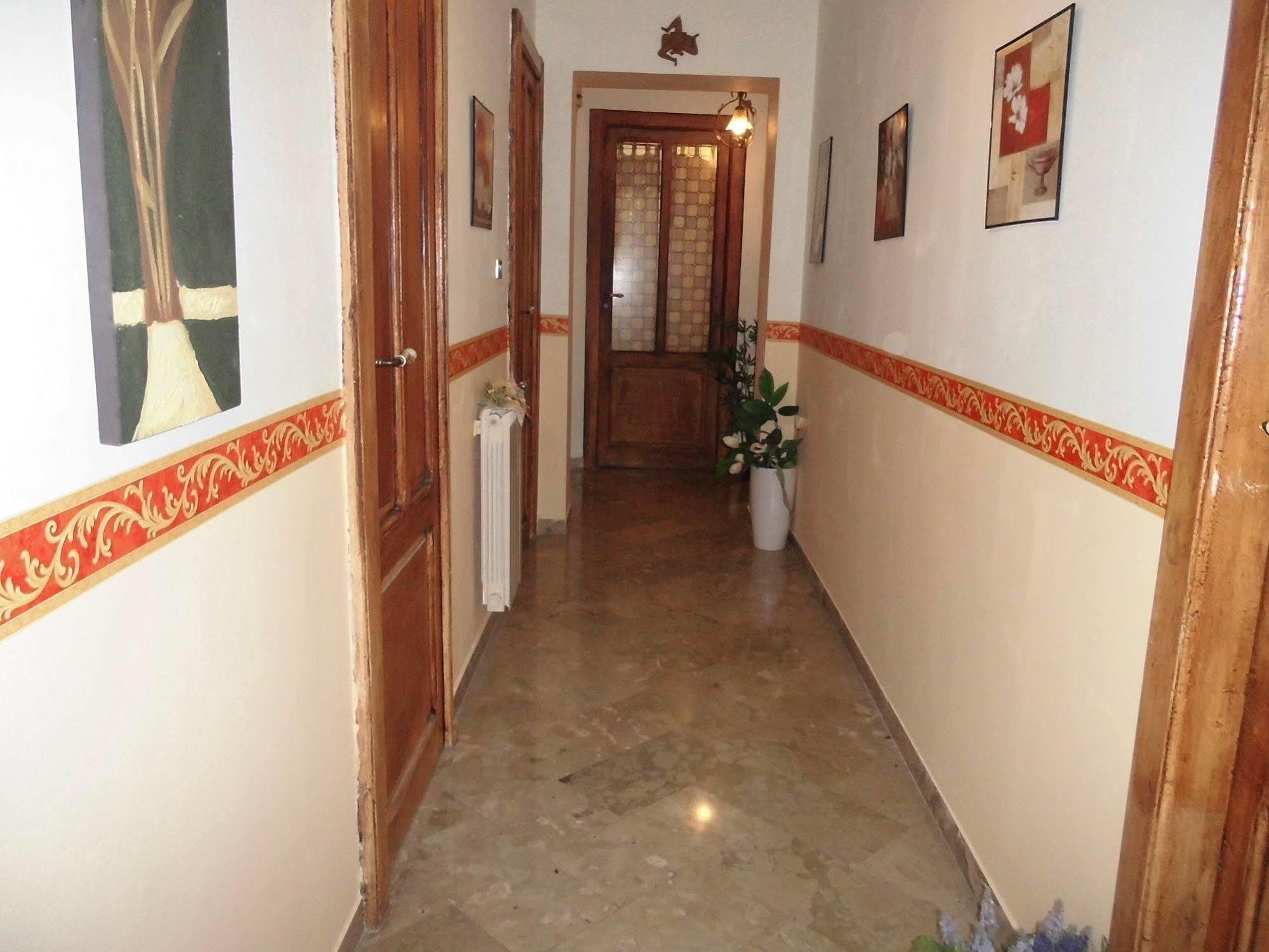 Bed & Breakfast Le 4 Stagioni Sul Viale, Belvedere Di 2*